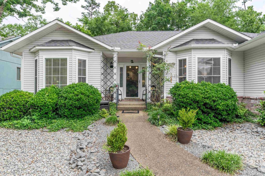 2 W Andalusia Way, Hot Springs Village, AR 71909