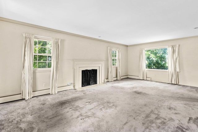 2403 Maywood Circle, Middleton, WI 53562