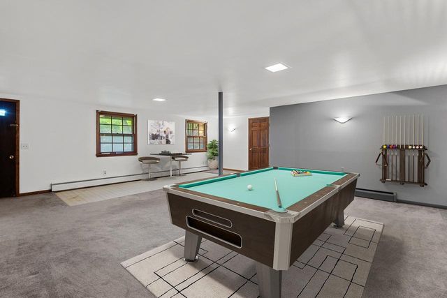 2403 Maywood Circle, Middleton, WI 53562