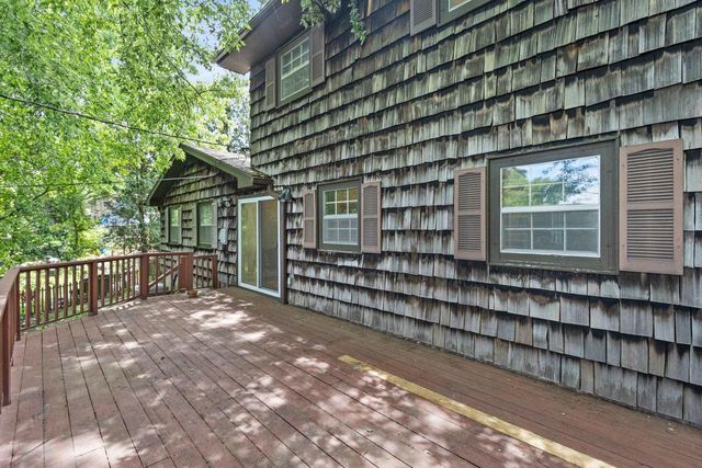 2403 Maywood Circle, Middleton, WI 53562