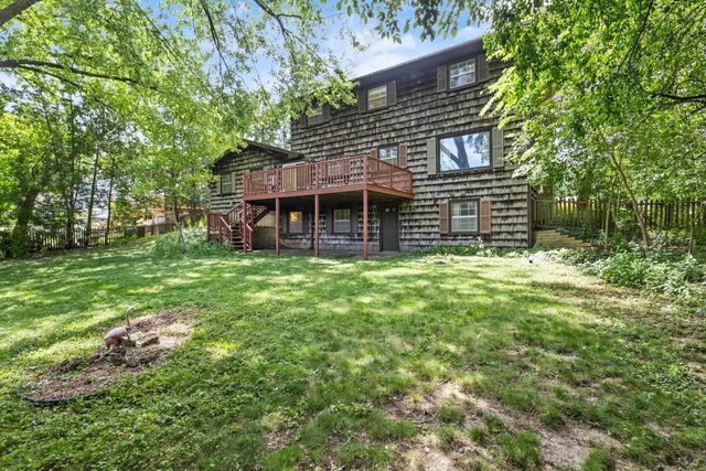 2403 Maywood Circle, Middleton, WI 53562