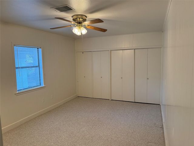 8 Stonehouse CIR, Wimberley, TX 78676