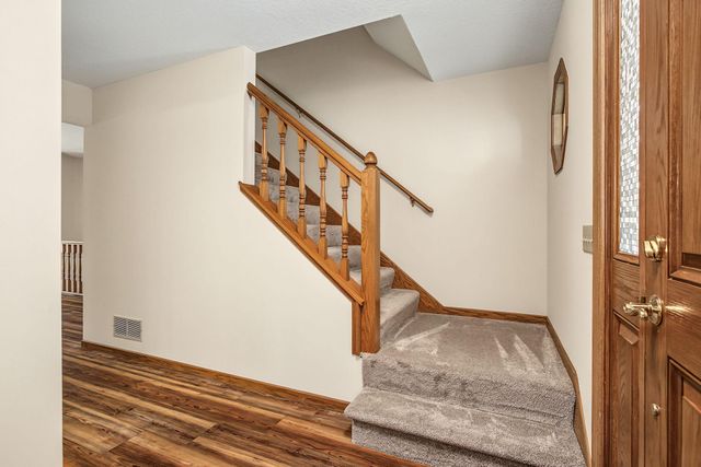 16205 Logarto Lane, Lakeville, MN 55044