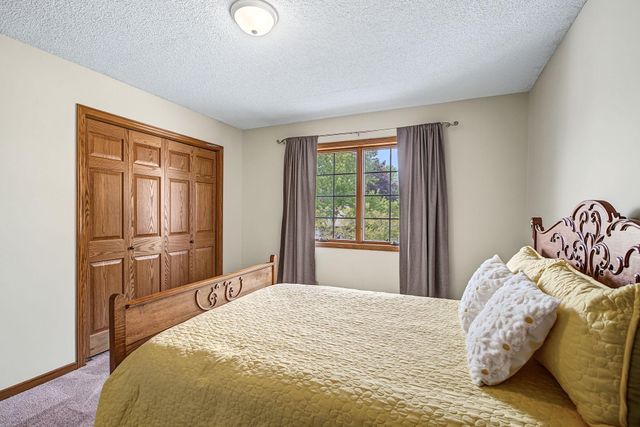 16205 Logarto Lane, Lakeville, MN 55044