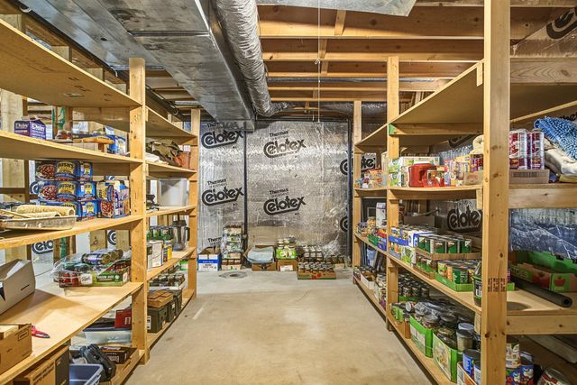 16205 Logarto Lane, Lakeville, MN 55044