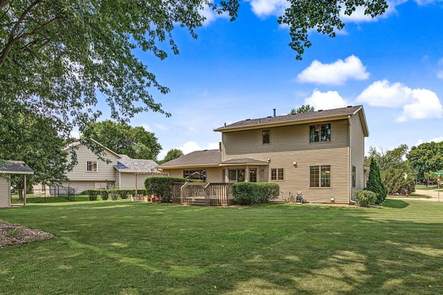 16205 Logarto Lane, Lakeville, MN 55044