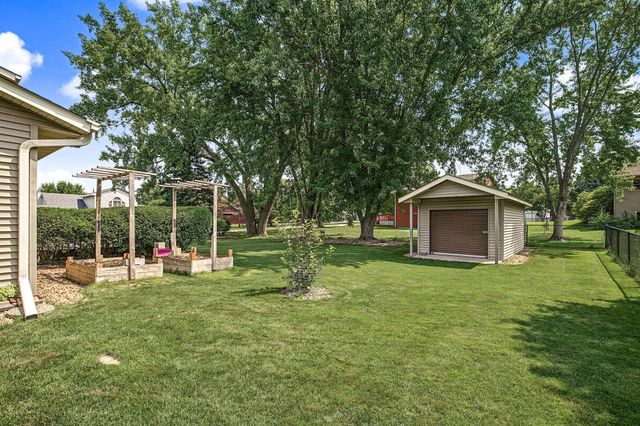 16205 Logarto Lane, Lakeville, MN 55044