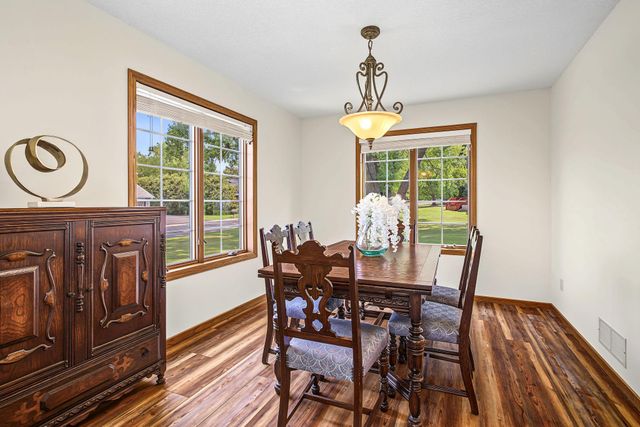 16205 Logarto Lane, Lakeville, MN 55044