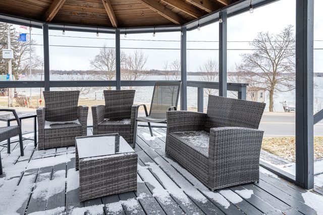 19276 4th Street, Chippewa Twp, MI 49320