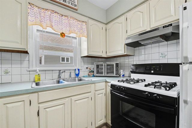 1228 Griswold Street, Grand Rapids, MI 49507