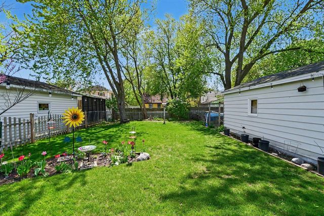 1228 Griswold Street, Grand Rapids, MI 49507