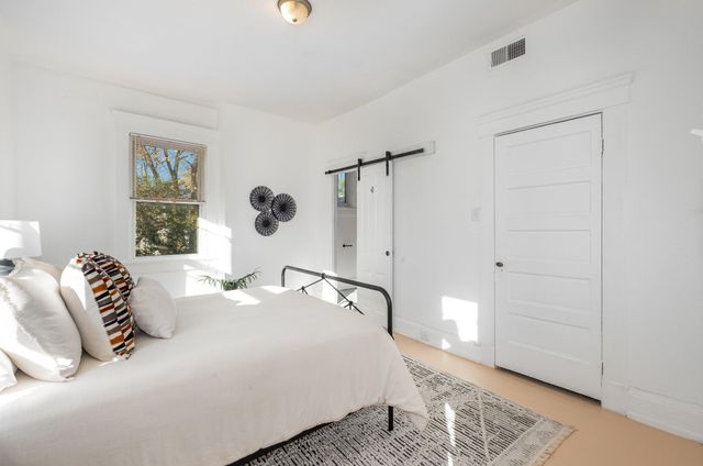 302 W 7th Street, Covington, KY 41011