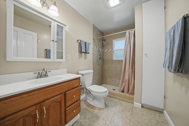 12628 Hillside Dr, Sutter Creek, CA 95685