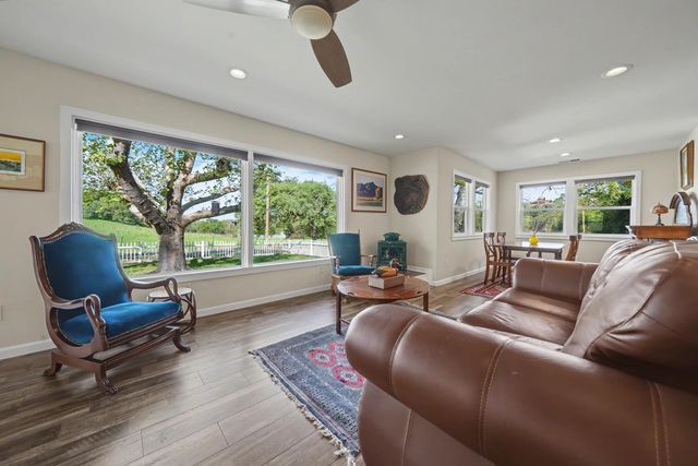 12628 Hillside Dr, Sutter Creek, CA 95685