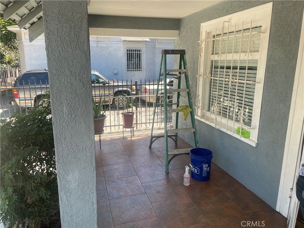620 E 28th Street, Los Angeles, CA 90011 — photo 2