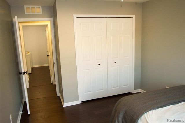 13367 Forest Ridge Boulevard 7, Sterling Heights, MI 48313
