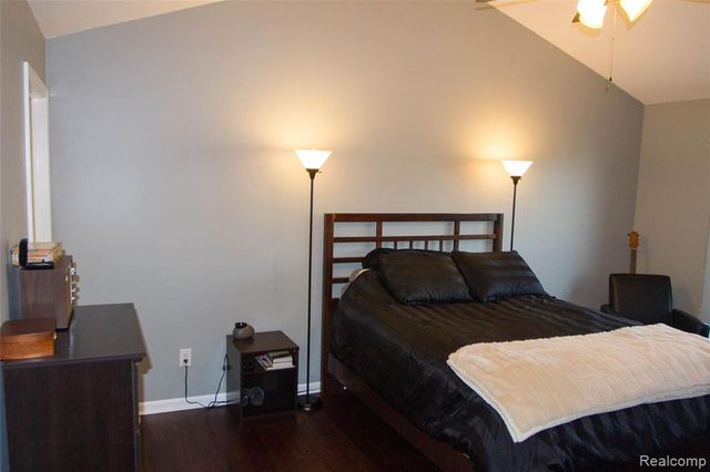 13367 Forest Ridge Boulevard 7, Sterling Heights, MI 48313