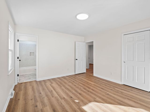 2974 Penn Forest BLVD, Roanoke, VA 24018