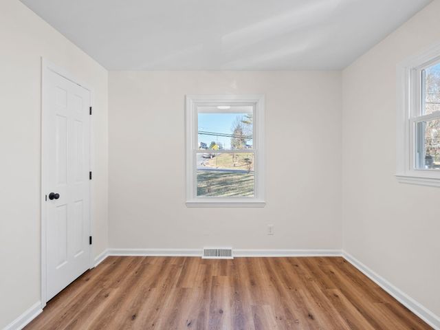 2974 Penn Forest BLVD, Roanoke, VA 24018