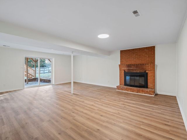 2974 Penn Forest BLVD, Roanoke, VA 24018