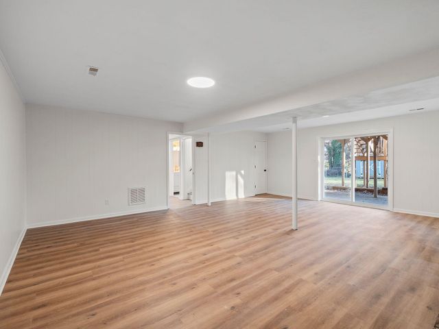 2974 Penn Forest BLVD, Roanoke, VA 24018