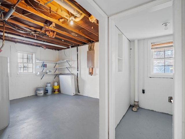 2974 Penn Forest BLVD, Roanoke, VA 24018