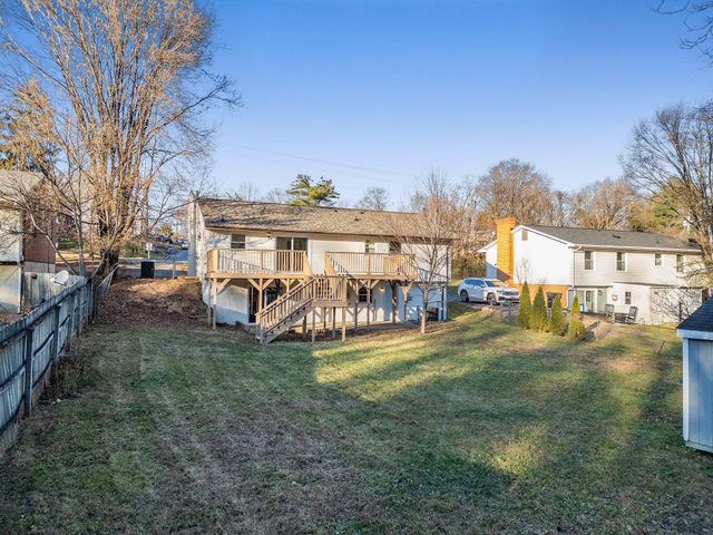 2974 Penn Forest BLVD, Roanoke, VA 24018