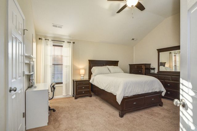 2660 Arthurs Ct, Clarksville, TN 37040
