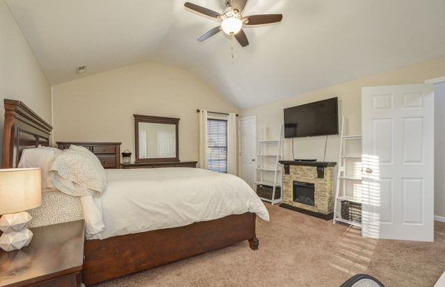 2660 Arthurs Ct, Clarksville, TN 37040