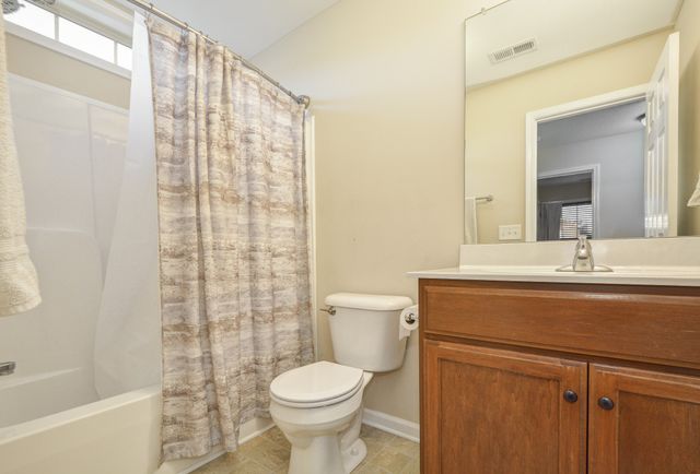 2660 Arthurs Ct, Clarksville, TN 37040