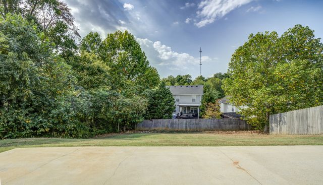 2660 Arthurs Ct, Clarksville, TN 37040