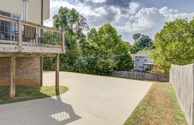 2660 Arthurs Ct, Clarksville, TN 37040