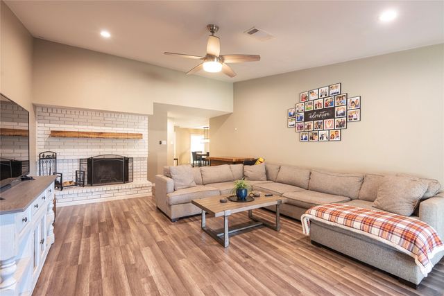 2211 Yewpon Drive, Carrollton, TX 75007
