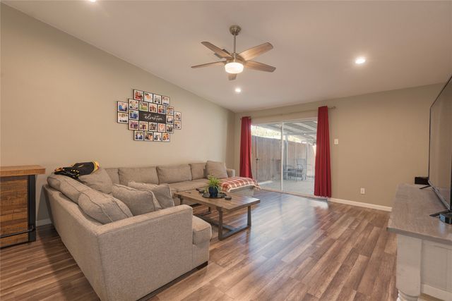 2211 Yewpon Drive, Carrollton, TX 75007