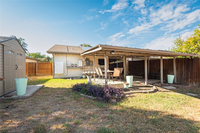 2211 Yewpon Drive, Carrollton, TX 75007