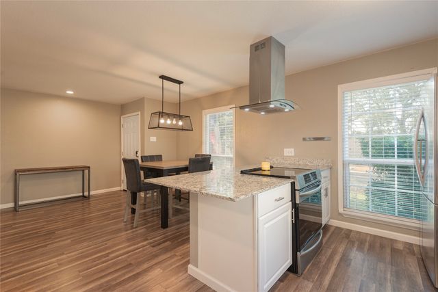 2211 Yewpon Drive, Carrollton, TX 75007
