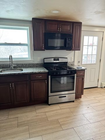 24 Ferry St 3, Everett, MA 02149