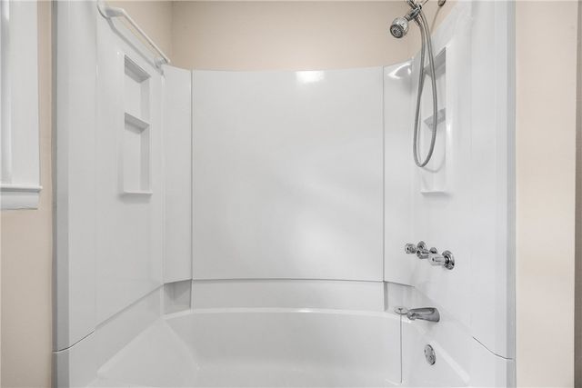 4 Shepard Lane, Ogden, NY 14624