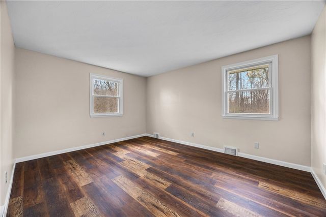 4 Shepard Lane, Ogden, NY 14624