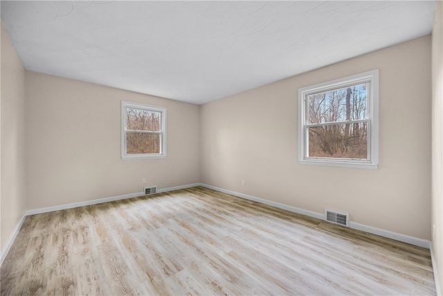 4 Shepard Lane, Ogden, NY 14624