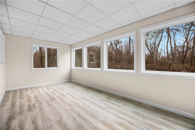 4 Shepard Lane, Ogden, NY 14624