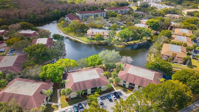2963 Carambola Circle S, Coconut Creek, FL 33066