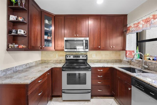 2963 Carambola Circle S, Coconut Creek, FL 33066