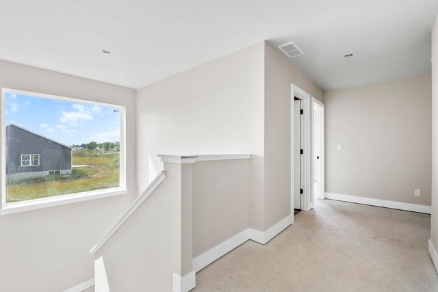 5761 Wall Street, Waterloo, IA 50701