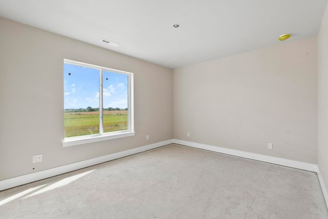 5761 Wall Street, Waterloo, IA 50701