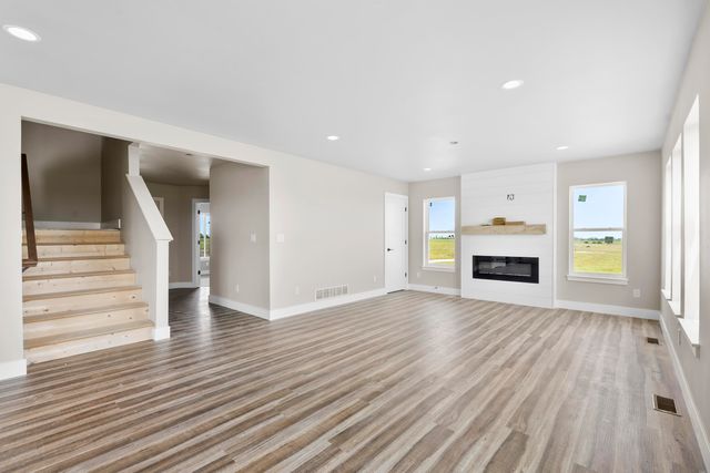 5761 Wall Street, Waterloo, IA 50701
