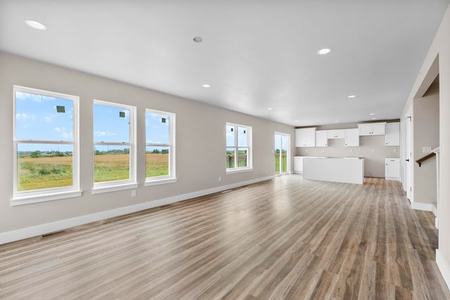 5761 Wall Street, Waterloo, IA 50701