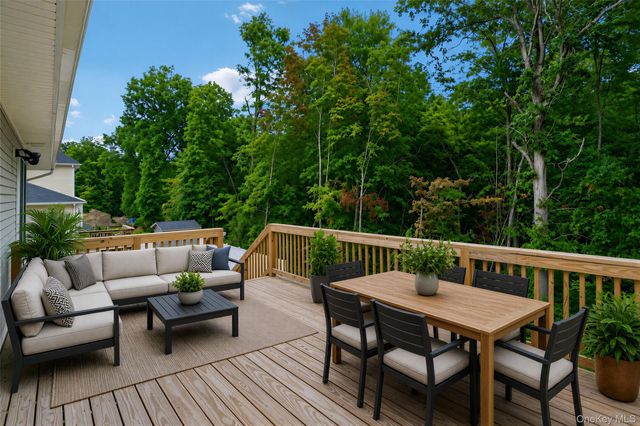 18 Rustic Drive, Rock Tavern, NY 12575