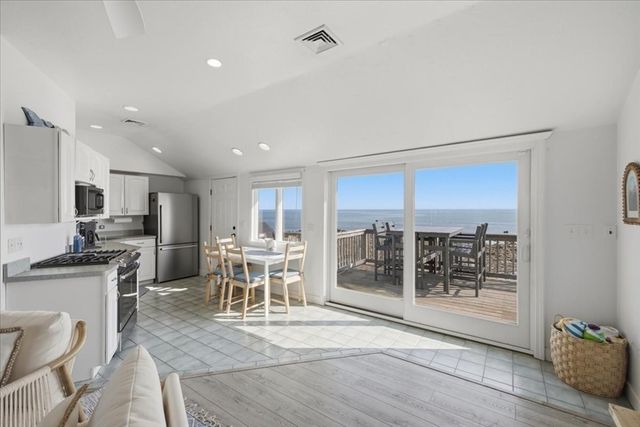 490 Ocean St -Winter Rental 1, Marshfield, MA 02050
