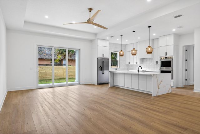 16 Baru Rd, St Augustine, FL 32080